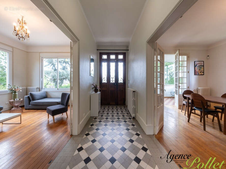 Maison à AUBIGNY-SUR-NERE