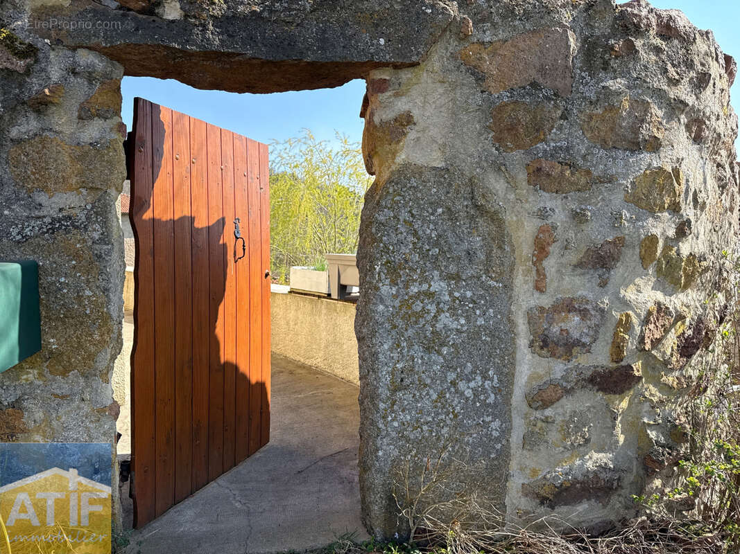 Maison à BULLY