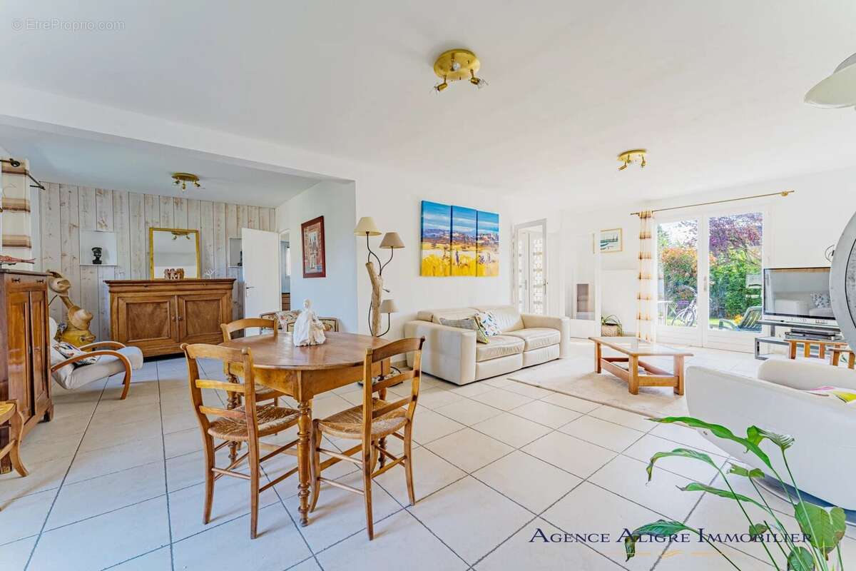 Maison à CROISSY-SUR-SEINE