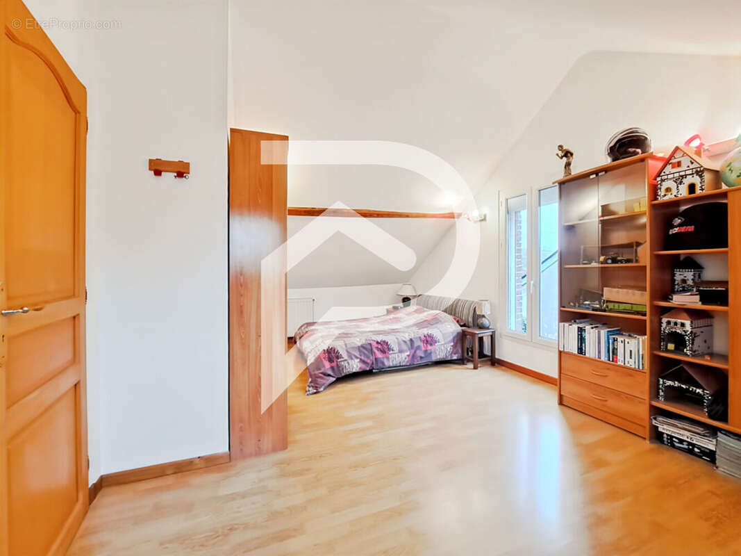 Maison à SAINTE-GENEVIEVE