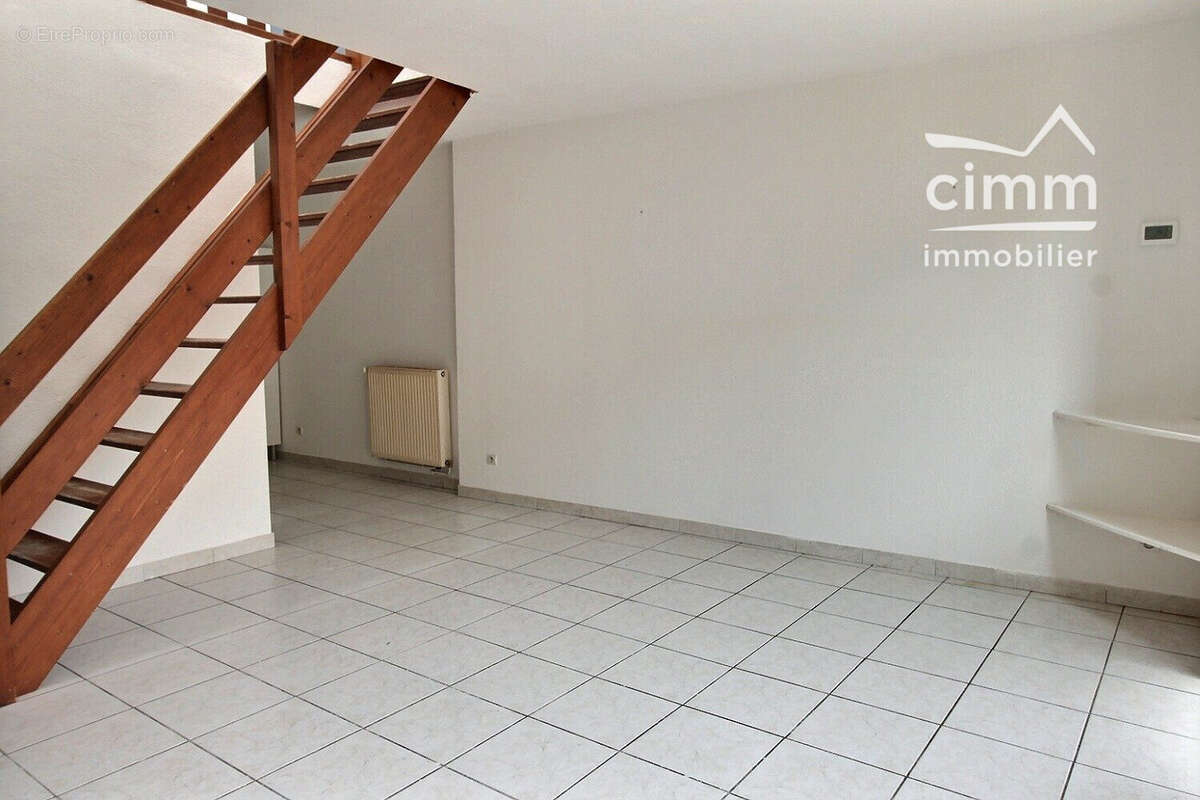 Maison 79 m² à La Cote-Saint-Andre  - photo 3
