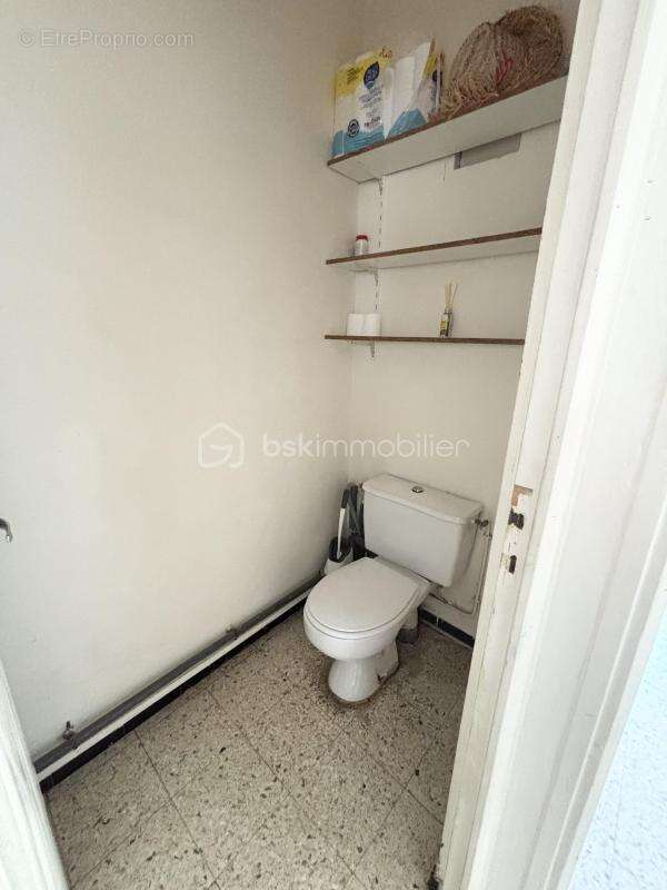VIAS – Maison 3 faces avec extérieur, stationnement et 3 chambres, à 2 km de la plage ! - photo 8