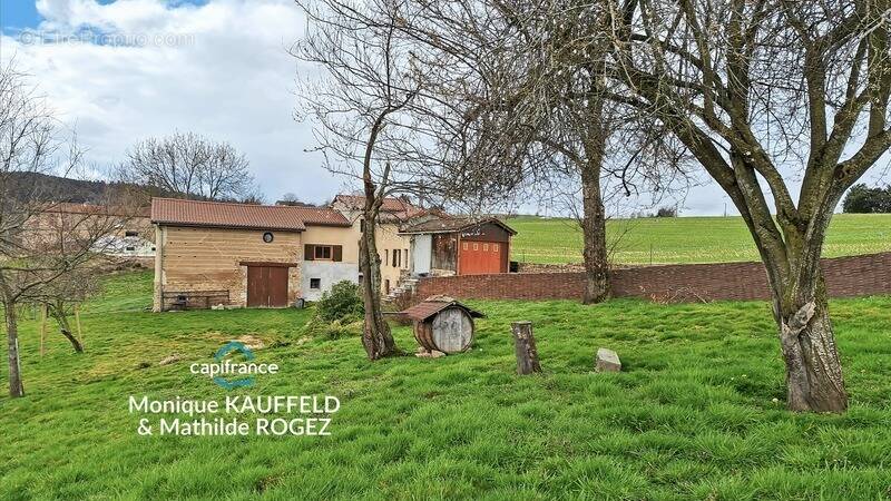 Maison à TOURS-SUR-MEYMONT