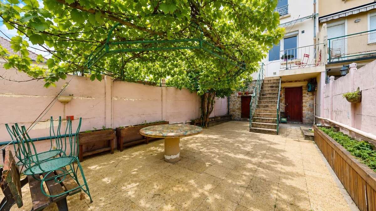 Maison à ROSNY-SOUS-BOIS