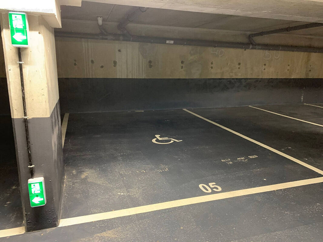 Parking à ASNIERES-SUR-SEINE