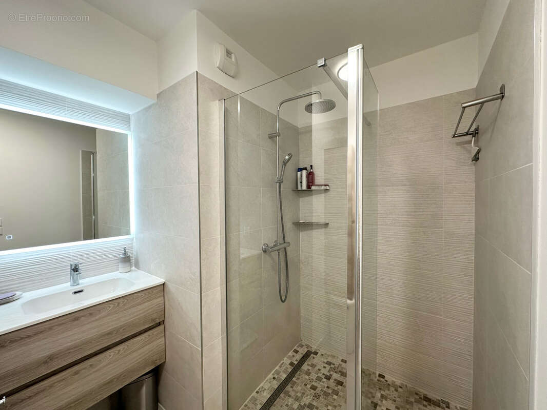 Appartement à MARSEILLE-9E