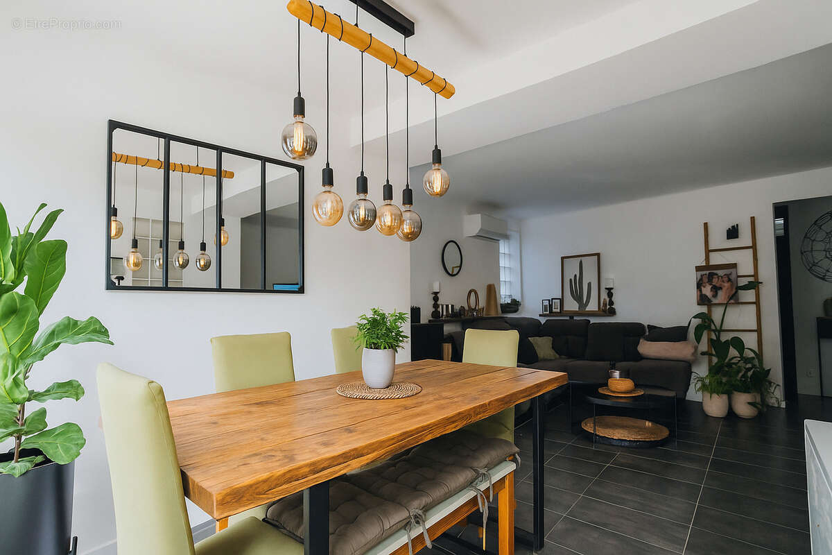 Maison à SAUSSET-LES-PINS