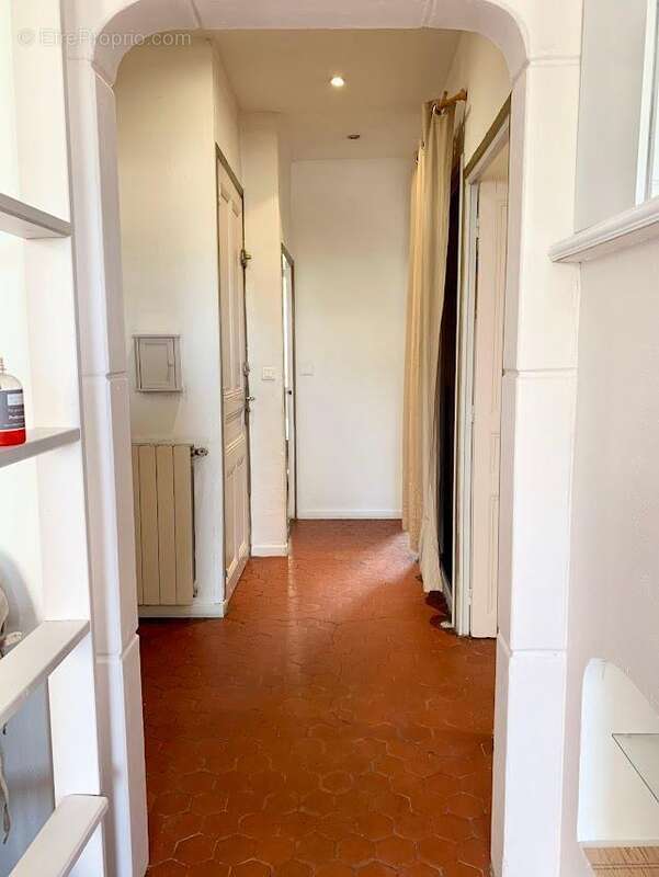   - Appartement à DRAGUIGNAN
