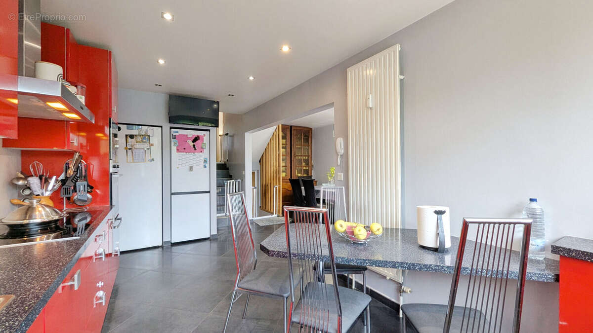 Appartement à SEYNOD