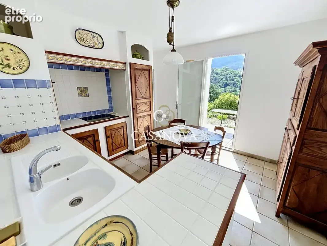 VUES PANORAMIQUES - Villa sur 2000 m² de terrain avec PISCINE - Belles pièces à vivre, 4 chambres dont 1 en RdC - 35 mn MONTPELL - photo 6