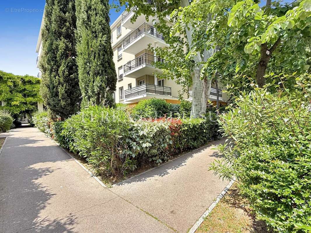 Appartement à MARSEILLE-13E
