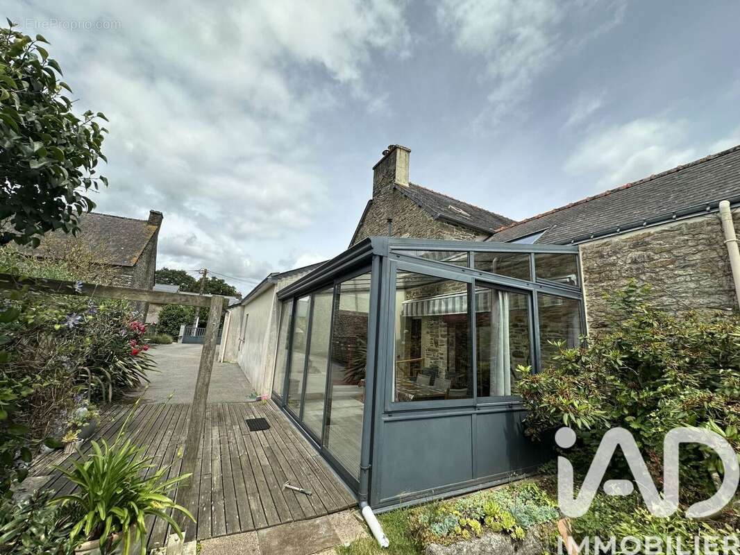 Maison 132 m² à Taupont  - photo 2