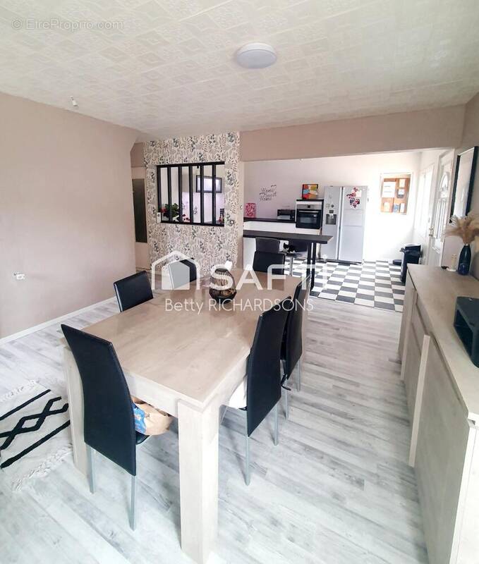 Photo 1 - Maison à MERICOURT