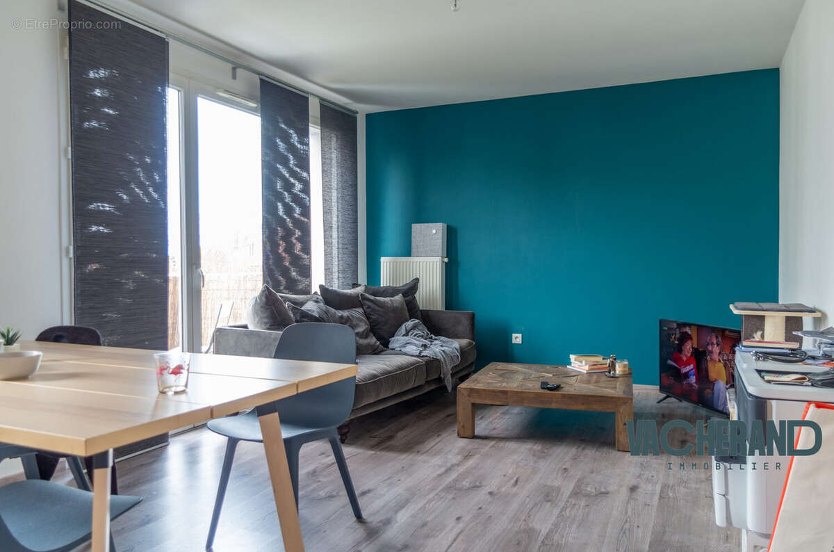 Appartement 64 m² à Loos  - photo 2