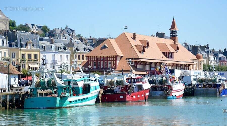 Terrain à TROUVILLE-SUR-MER