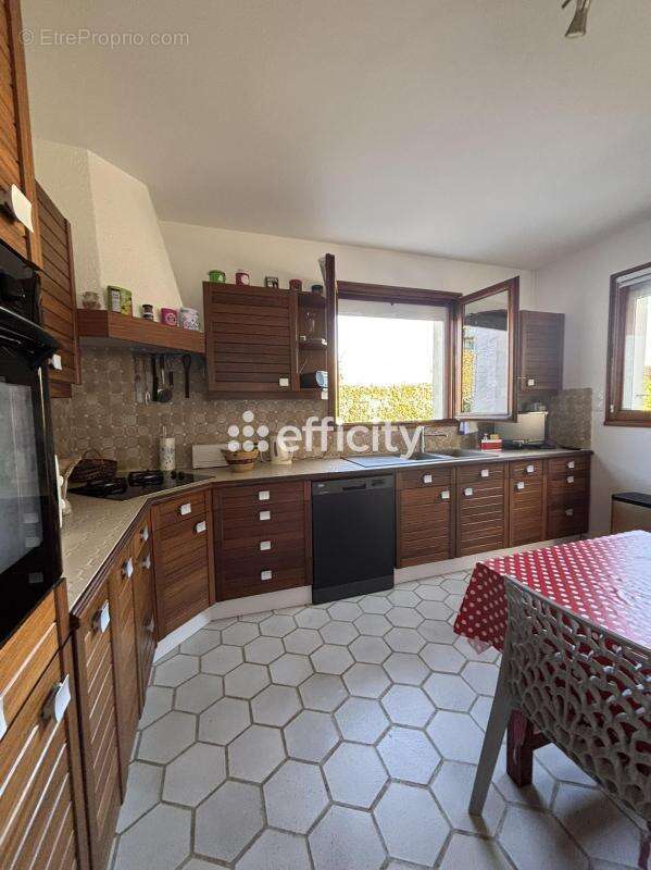 Maison à AIGREFEUILLE-D'AUNIS