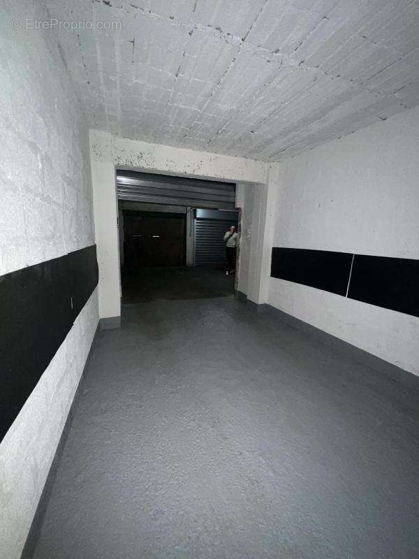 Parking à MARSEILLE-7E