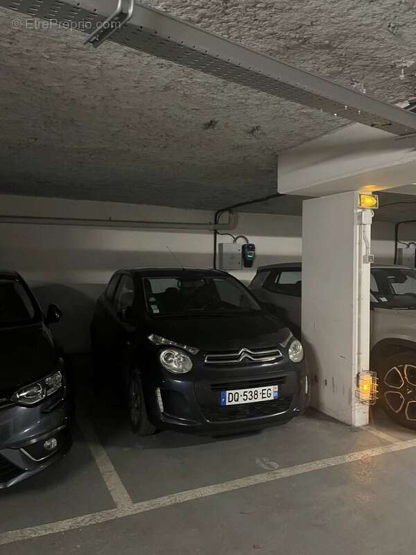 Parking à LEVALLOIS-PERRET