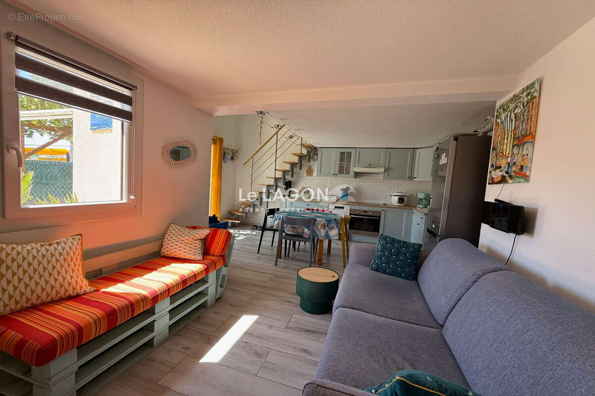 Maison 53 m² à Saint-Cyprien  - photo 2