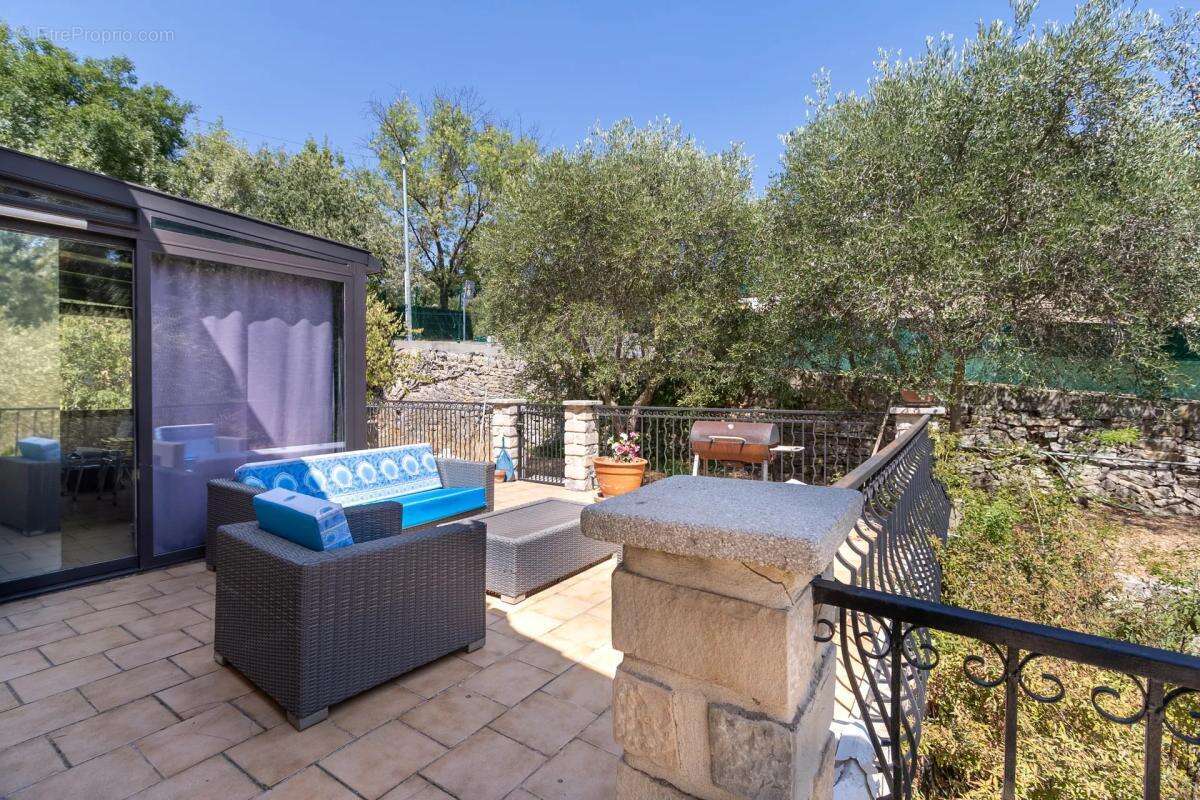Carcès – villa familiale rénovée avec piscine - photo 10