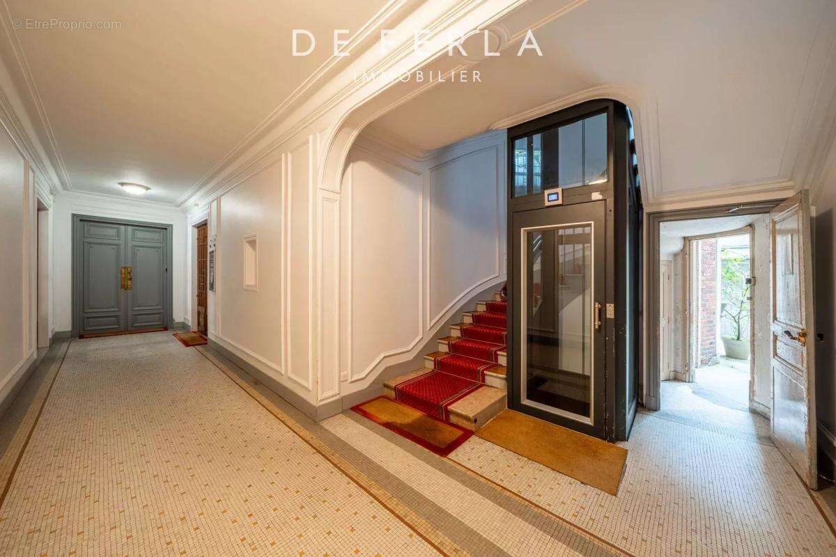 Appartement à PARIS-5E