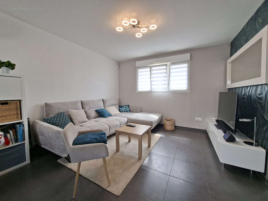 Pournoy la Grasse, maison récente 106 m2 avec 3 chambres sur une parcelle de 510 m2 - photo 3