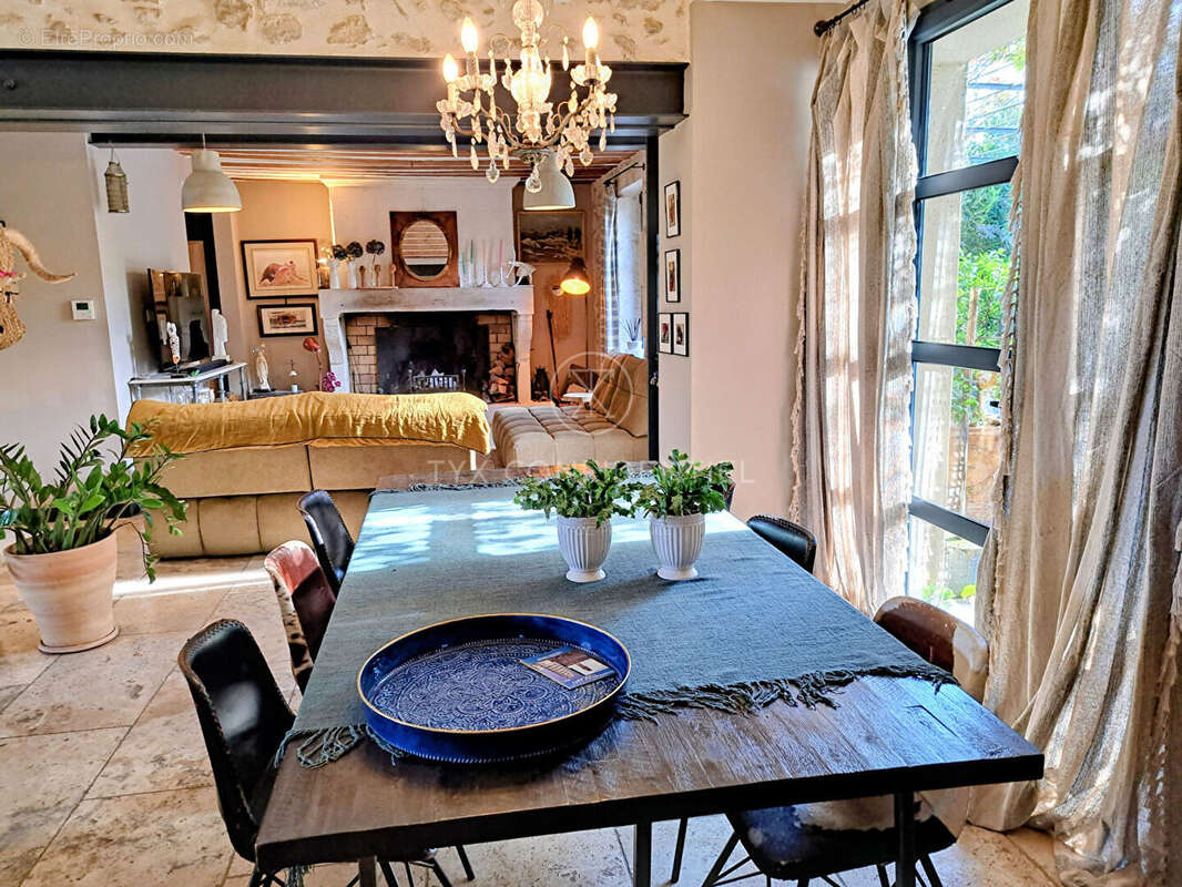 Mas de ville Saint Remy De Provence 260 m2 - photo 6