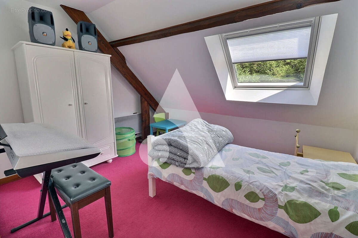 Maison familiale de 140 m² avec sous-sol total-Environnement calme et privilégié - photo 7