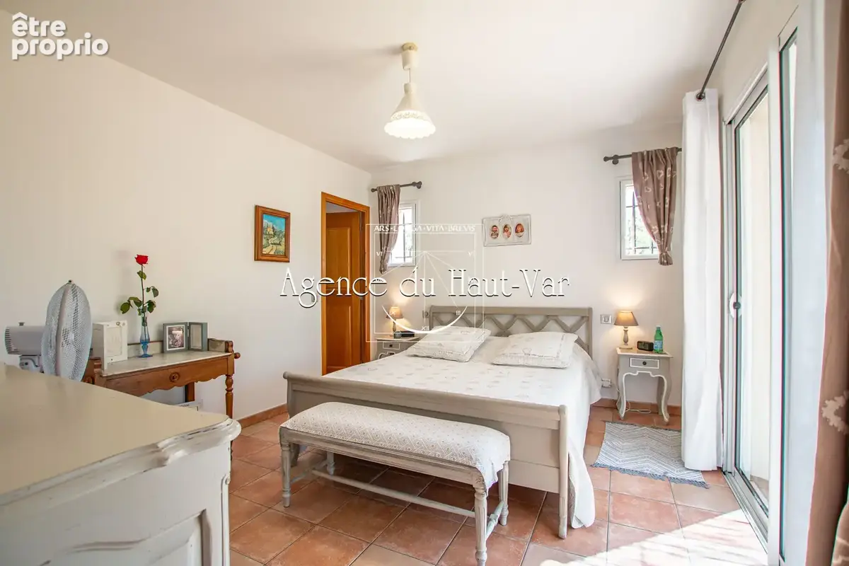 Villa récente 170m2, terrain paysager 3000m2 - photo 28