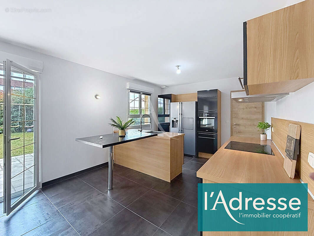Maison Ennery - 148 m² - 4 chambres - Jardin - Garage - Abris de jardin - photo 4