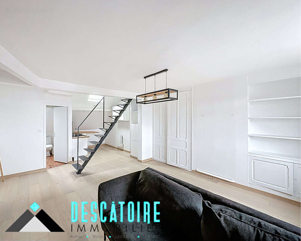Immeuble à usage mixte - photo 2