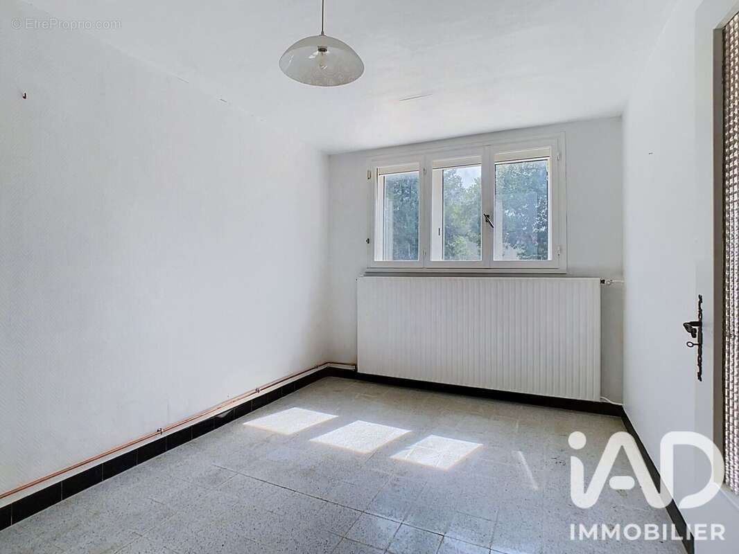Maison 190 m² à Faux-Fresnay  - photo 4