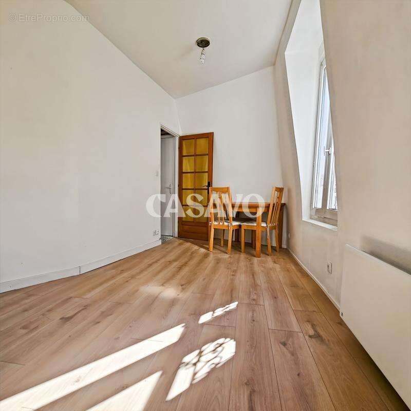 Appartement à PARIS-18E