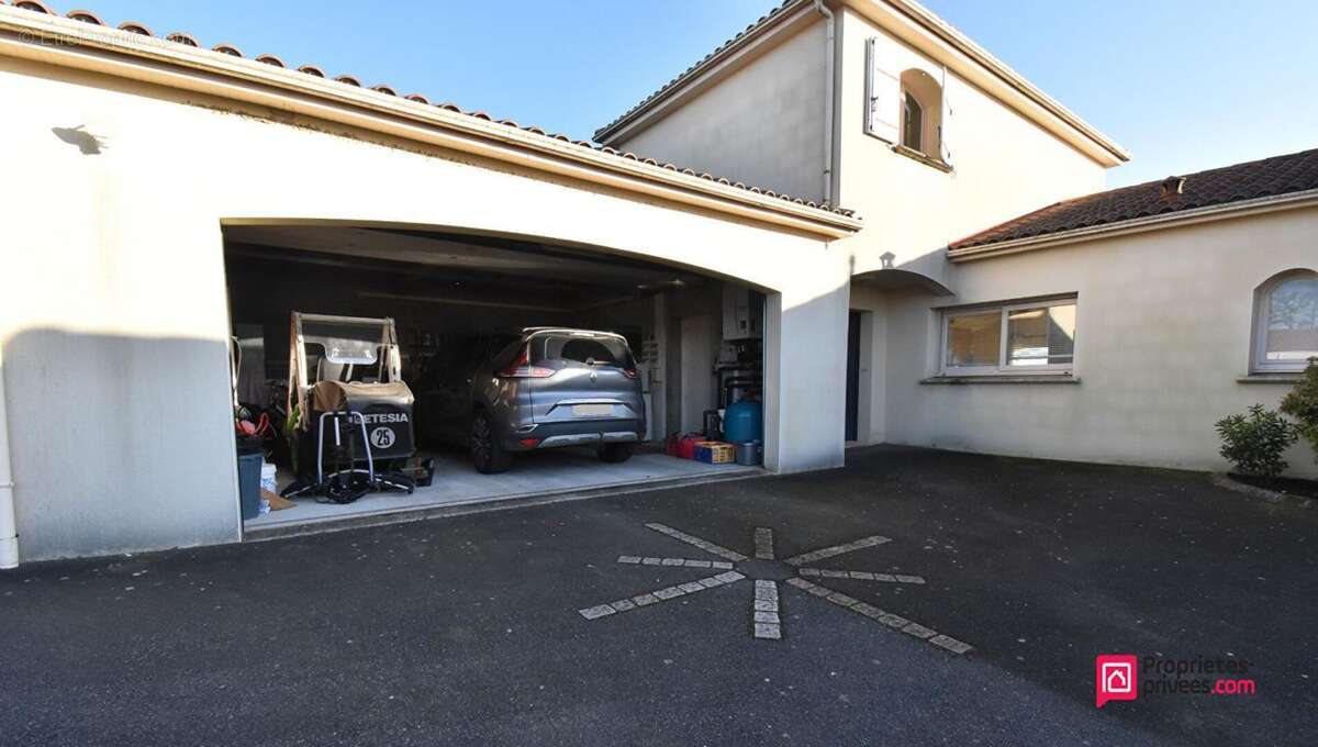 Maison à MAULEVRIER