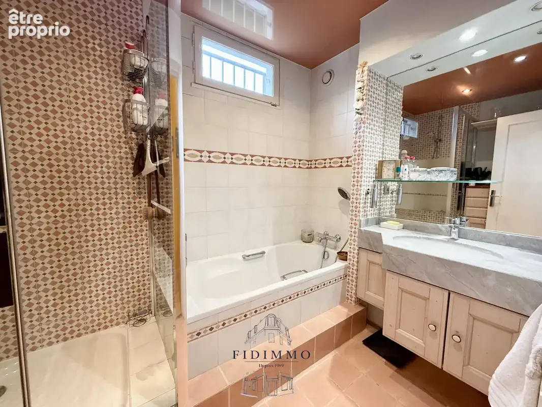 4323 - Appartement familial en plein centre-ville - photo 8