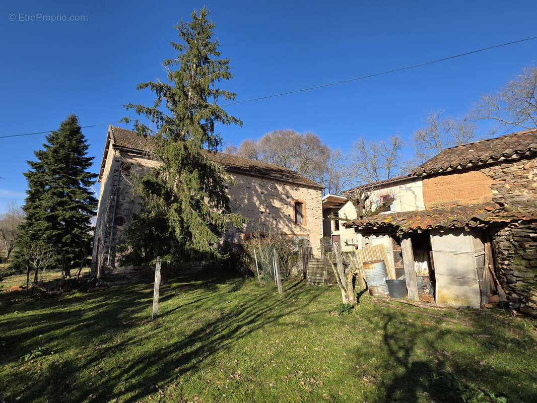 Maison à SAINTE-GEMME