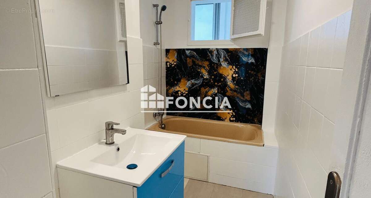 Appartement à MARSEILLE-15E