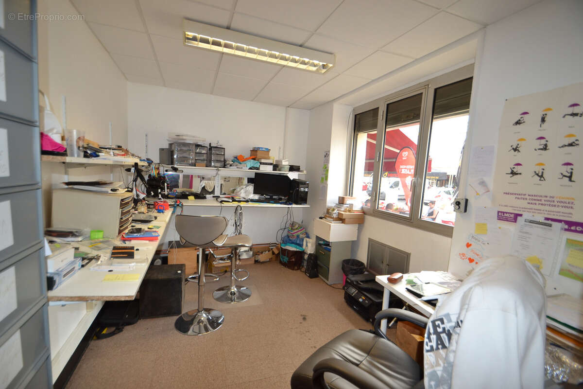 GANNAT Centre, ensemble immobilier Un local + 1 F4 - photo 11