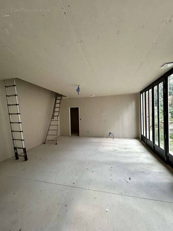 ACTUEL ESPACE SALON ACCES CHAMBRE  - Appartement à ORLEANS