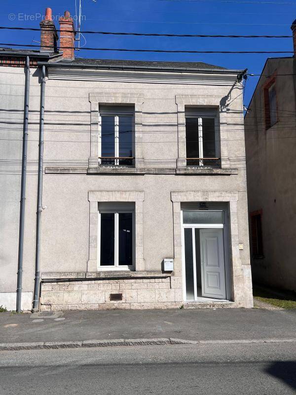 Maison à FLEURY-LES-AUBRAIS