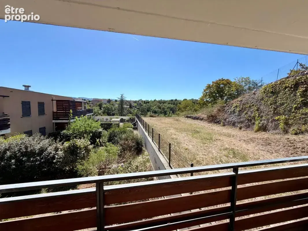 Appartement T4 avec grande terrasse et double garage - photo 11