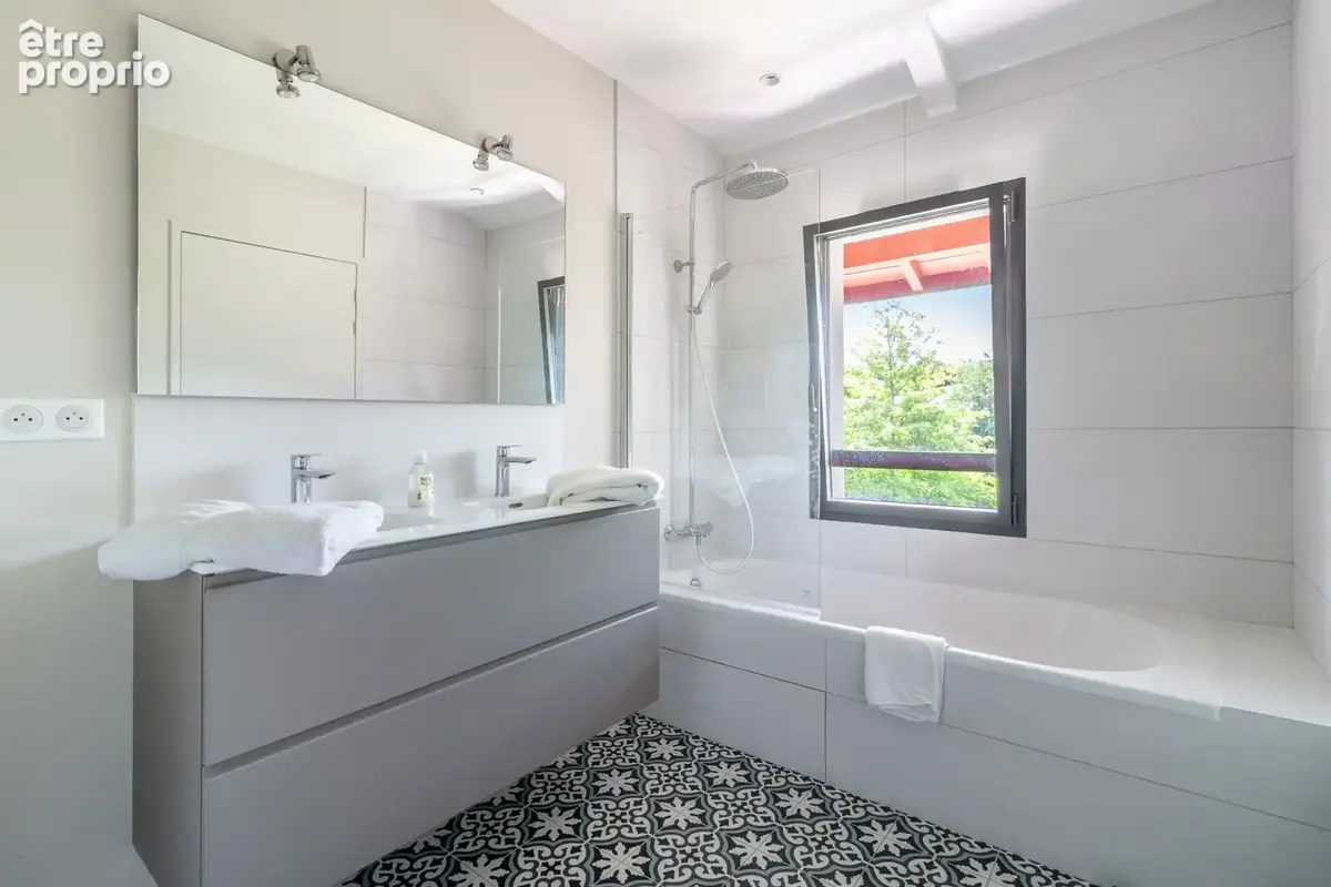 AHETZE - Maison contemporaine 120 m2 - 4 chambres - Vue campagne - Exposition Sud - photo 15