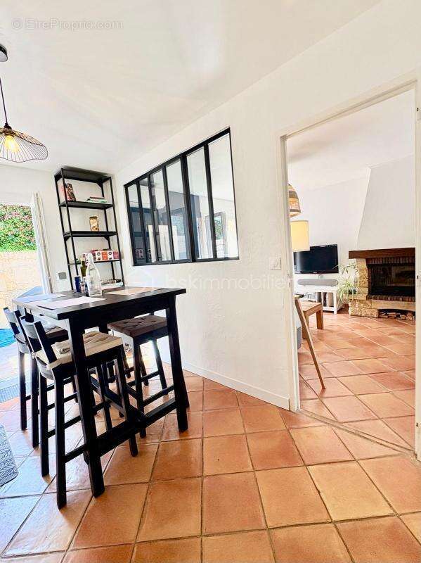 Maison à LA GAUDE