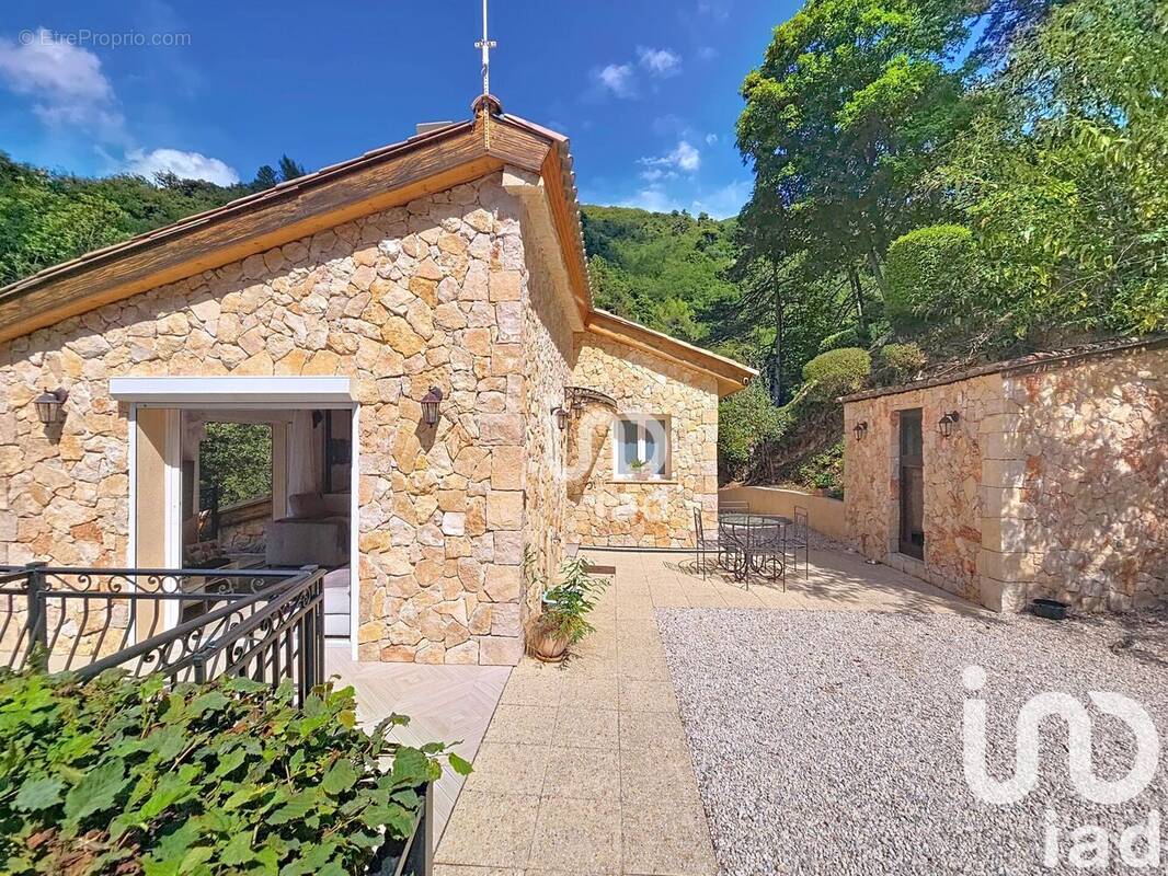 Photo 1 - Maison à PEILLE