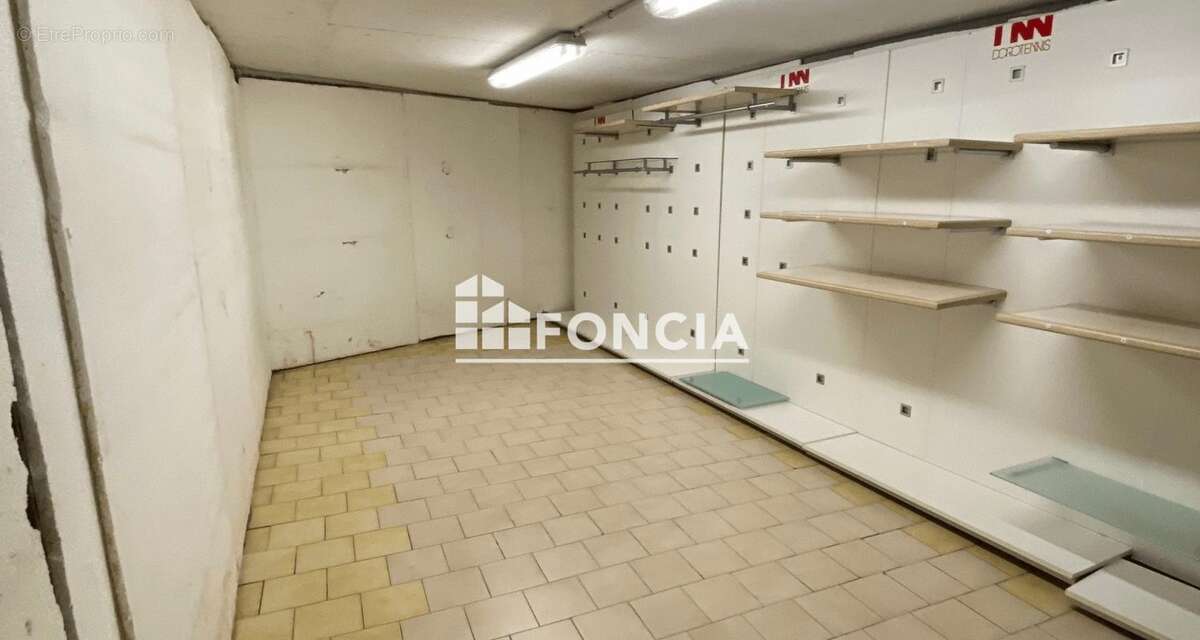 Commerce à CAVALAIRE-SUR-MER