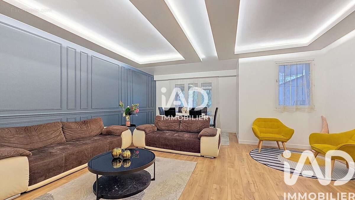 Photo 2 - Maison à CORBEIL-ESSONNES