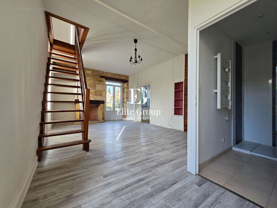 Maison à COUX-ET-BIGAROQUE