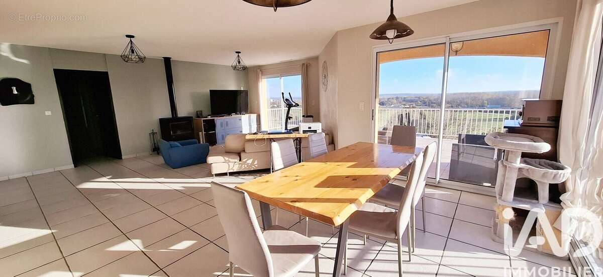 Photo 5 - Maison à NAINTRE