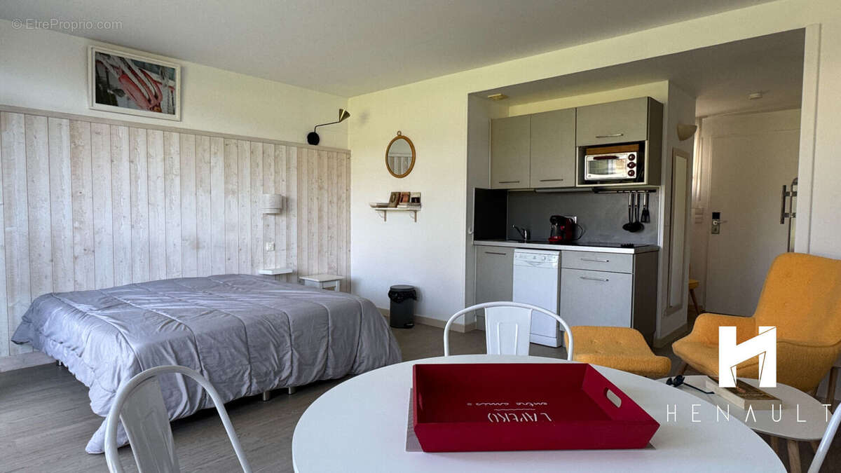 Maison à SAINT-MARTIN-DE-RE