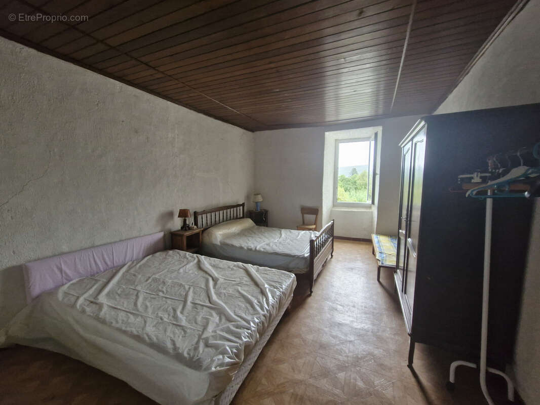 Maison 9 pièces de 210 m2 - photo 7